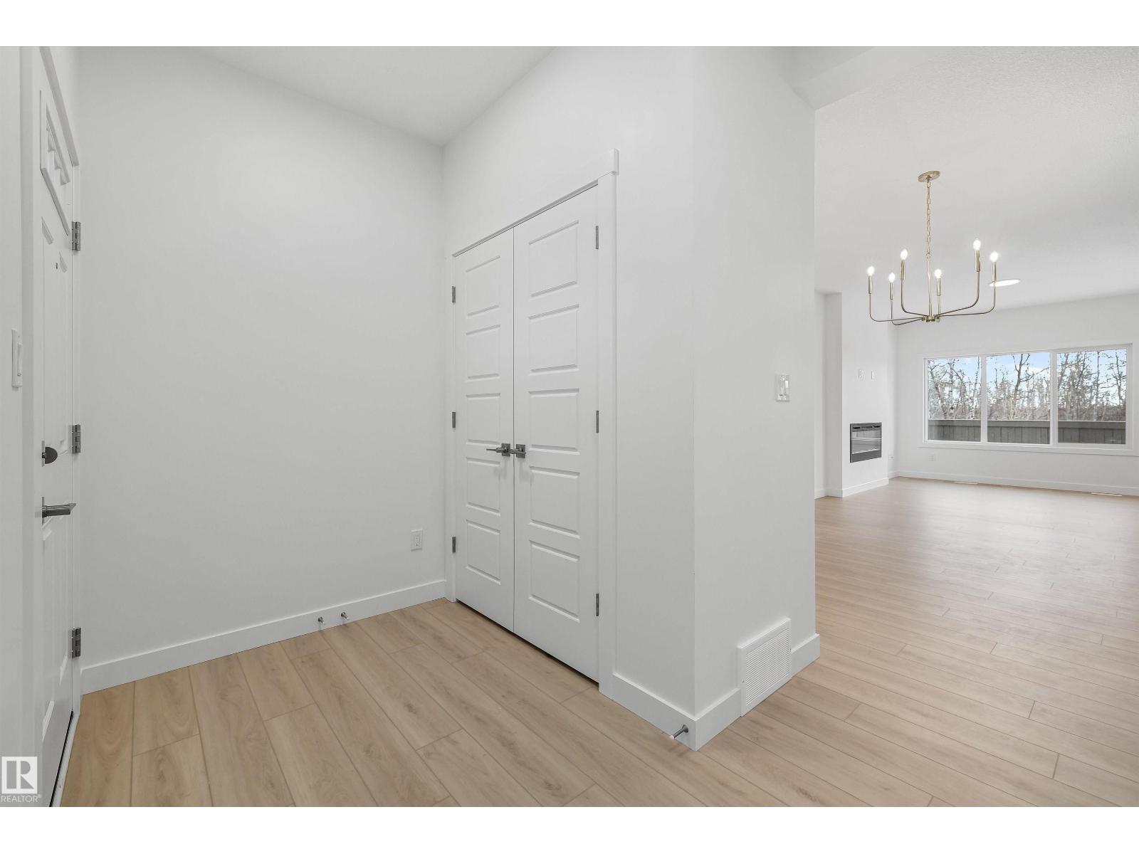 Additional image 3 of 8728 183 Avenue NW, Edmonton, AB, T5Z0S8