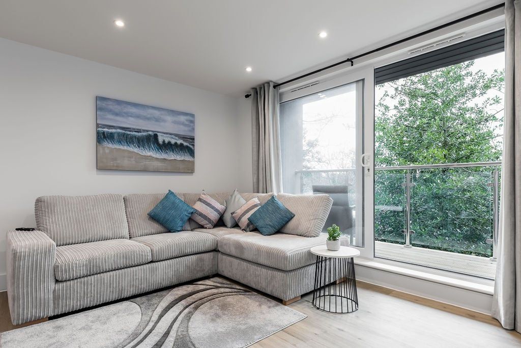 2 bed flat for saleWootton Mount, Bournemouth BH1 photo 5