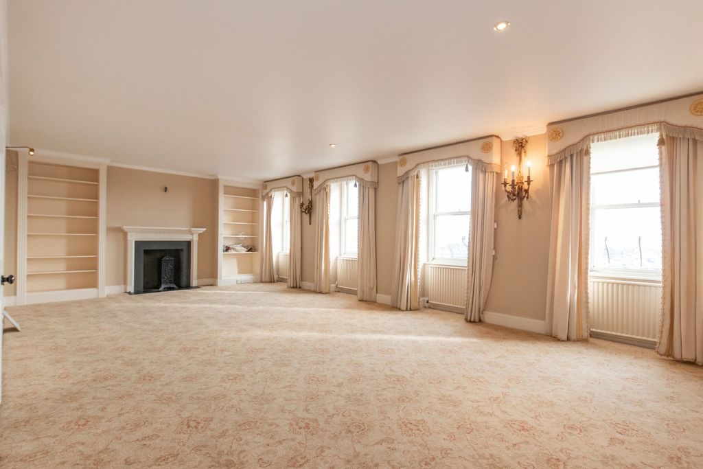 Additional image 6 of 4 bed semi-detached house for saleGlategny Esplanade, St Peter Port GY1