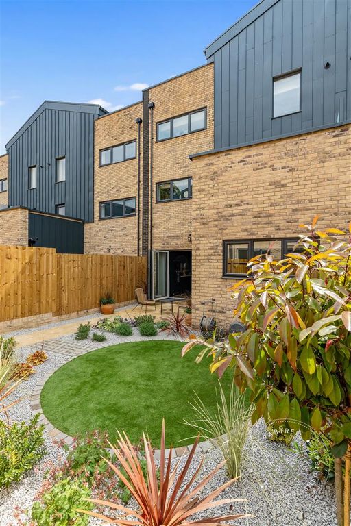 Additional image 48 of 5 bed town house for saleThe Dale, Parc Llandaf, Llantrisant Road, Llandaff, Cardiff CF5