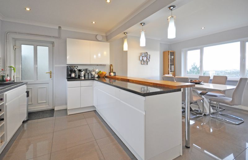 Additional image 6 of 3 bed detached house for saleSuperb Detached House, Beechwood Crescent, Newport NP19