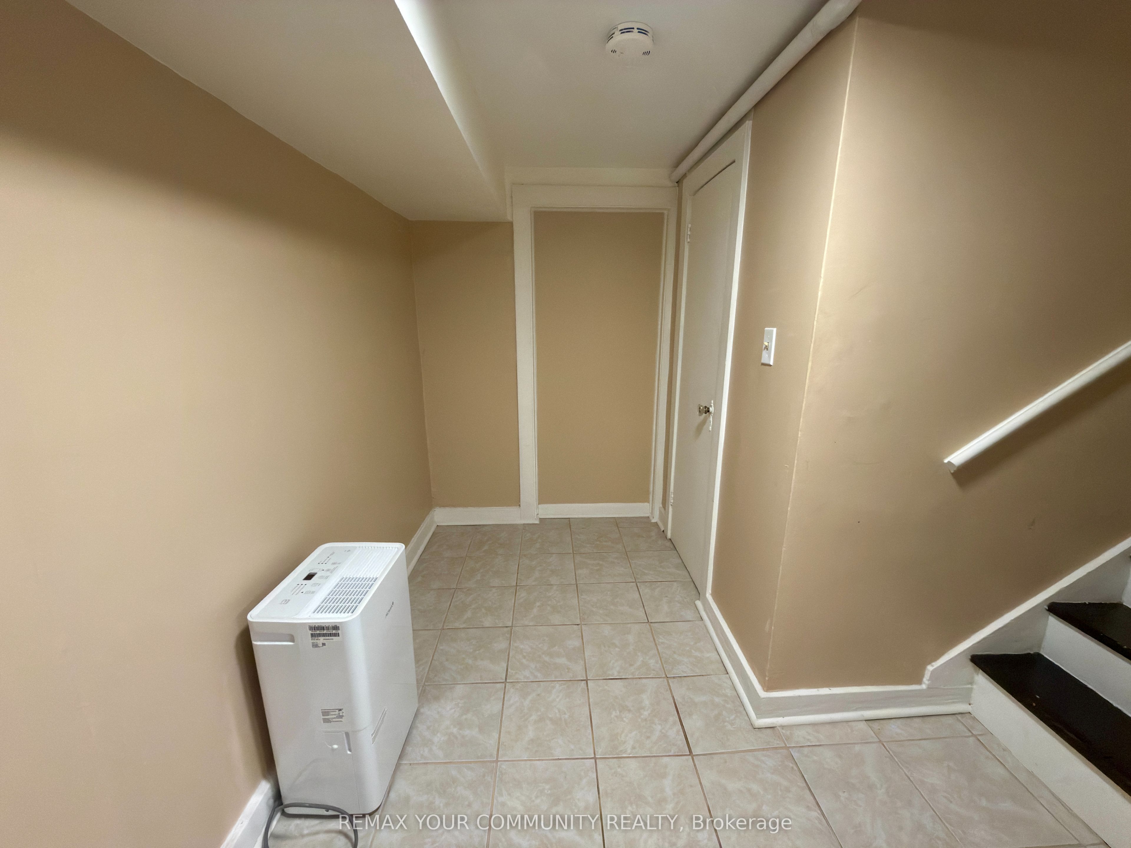 Additional image 3 of Lower-86 Lesmount Avenue, Toronto, ON, M4J 3V9