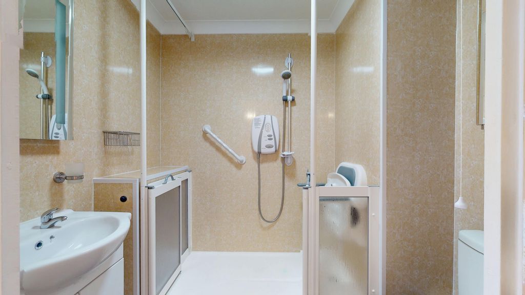 Additional image 8 of 2 bed flat for saleVelindre Road, Whitchurch, Cardiff CF14