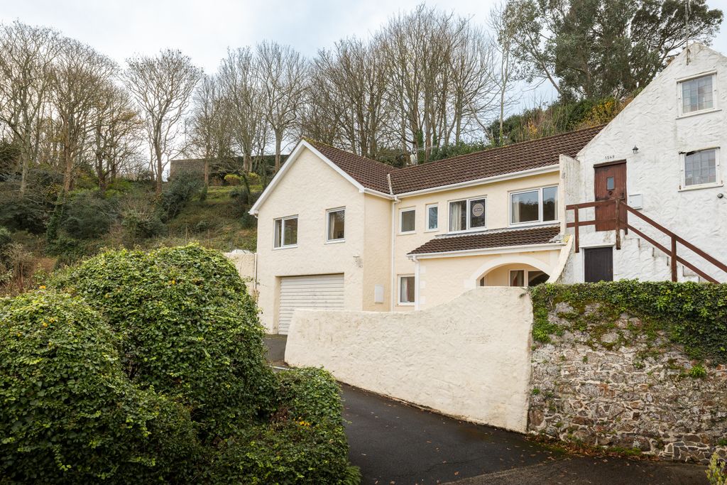 Additional image 6 of 3 bed semi-detached house for saleHavelet, St. Peter Port, Guernsey GY1