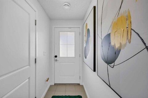 Additional image 8 of 316 Marquis Lane SE, Calgary, AB, T3M2G8