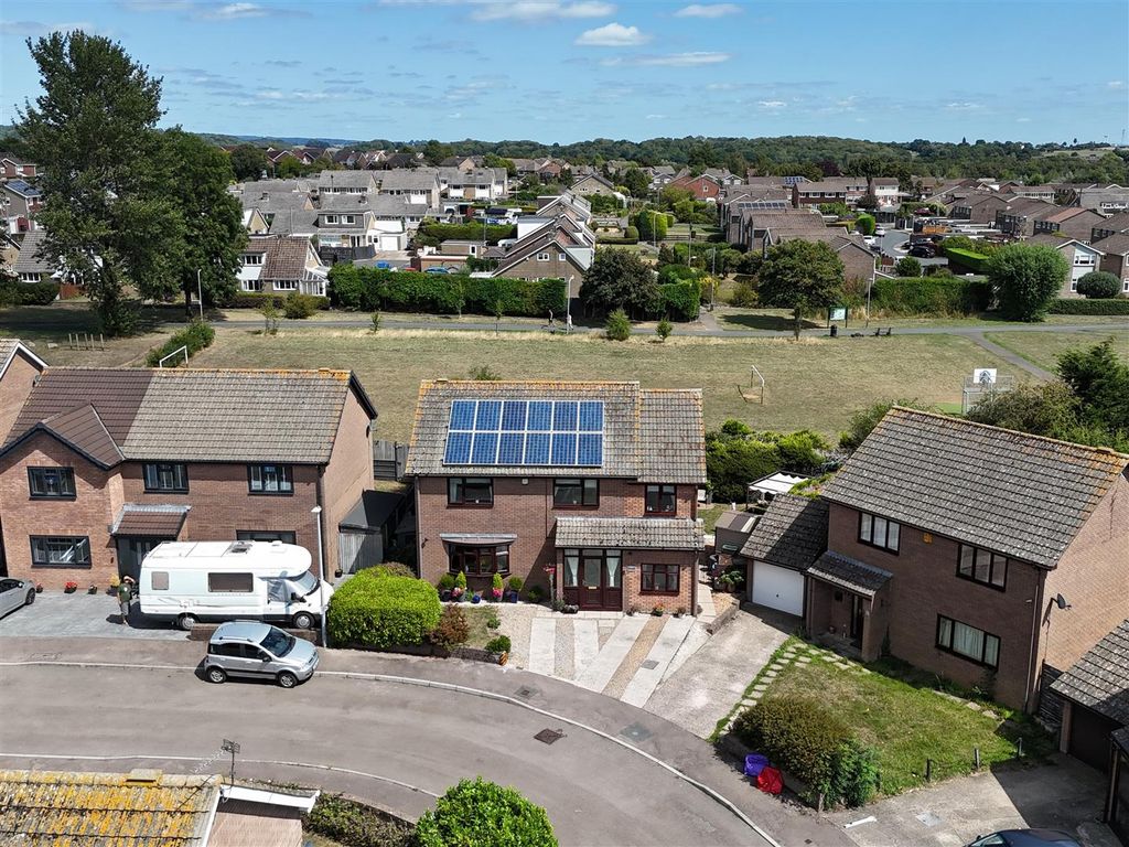 Additional image 30 of 4 bed detached house for saleHolly House, Castle Gardens, Caldicot NP26