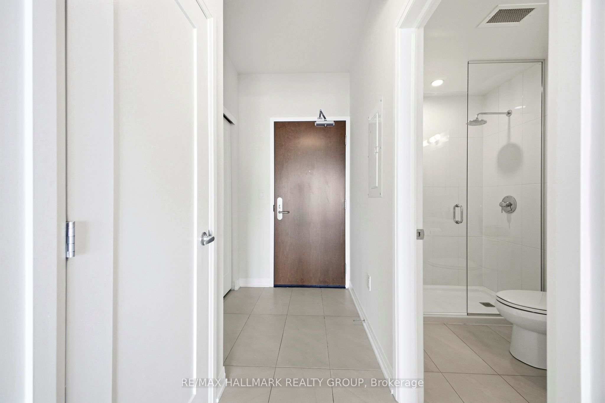 Additional image 4 of 3703-805 Carling Avenue, Ottawa, ON, K1S 5W9