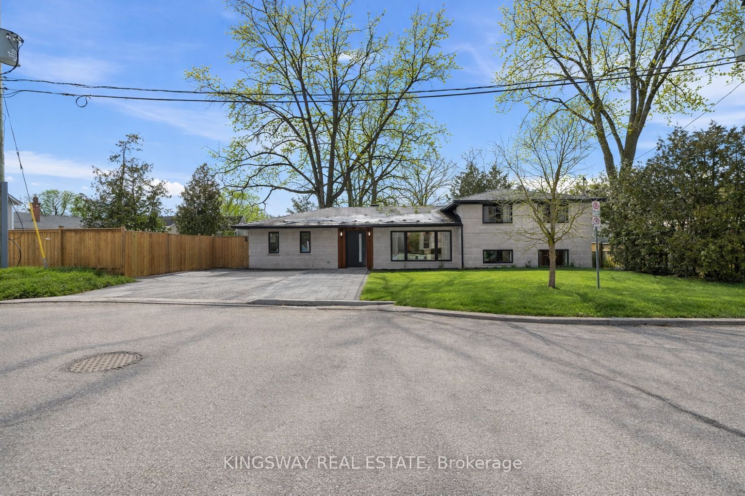 3 Reuben Street, Aurora, ON, L4G 2M1
