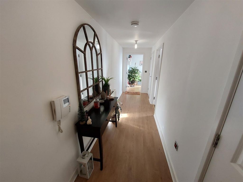 Additional image 2 of 1 bed flat for saleCathays Terrace, Cardiff CF24