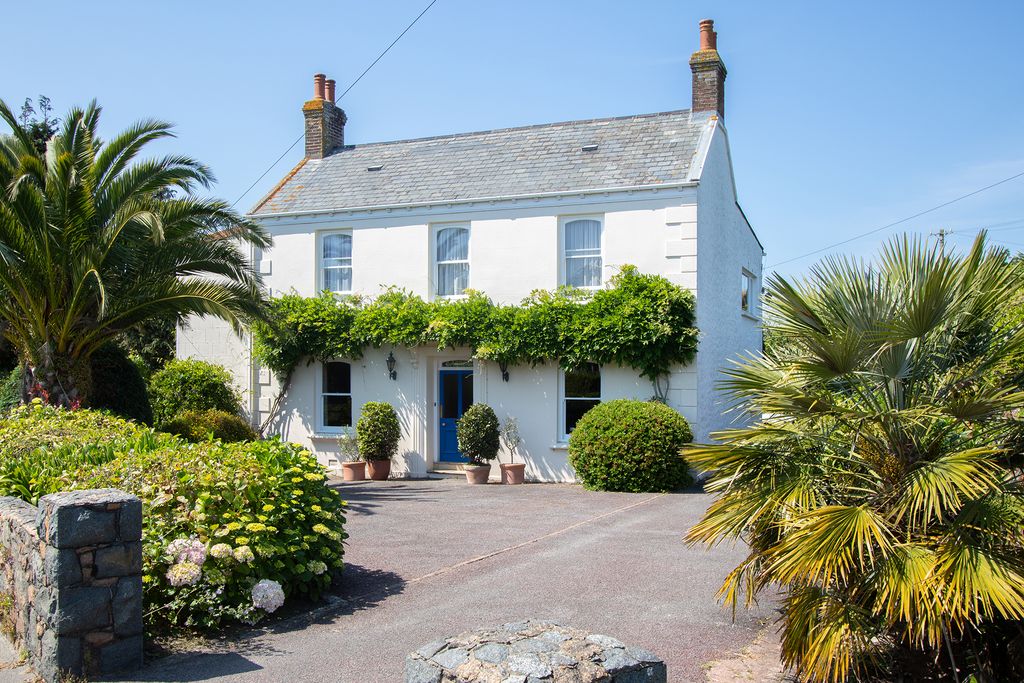 5 bed detached house for saleRoute De La Charruee, Vale, Guernsey GY6
