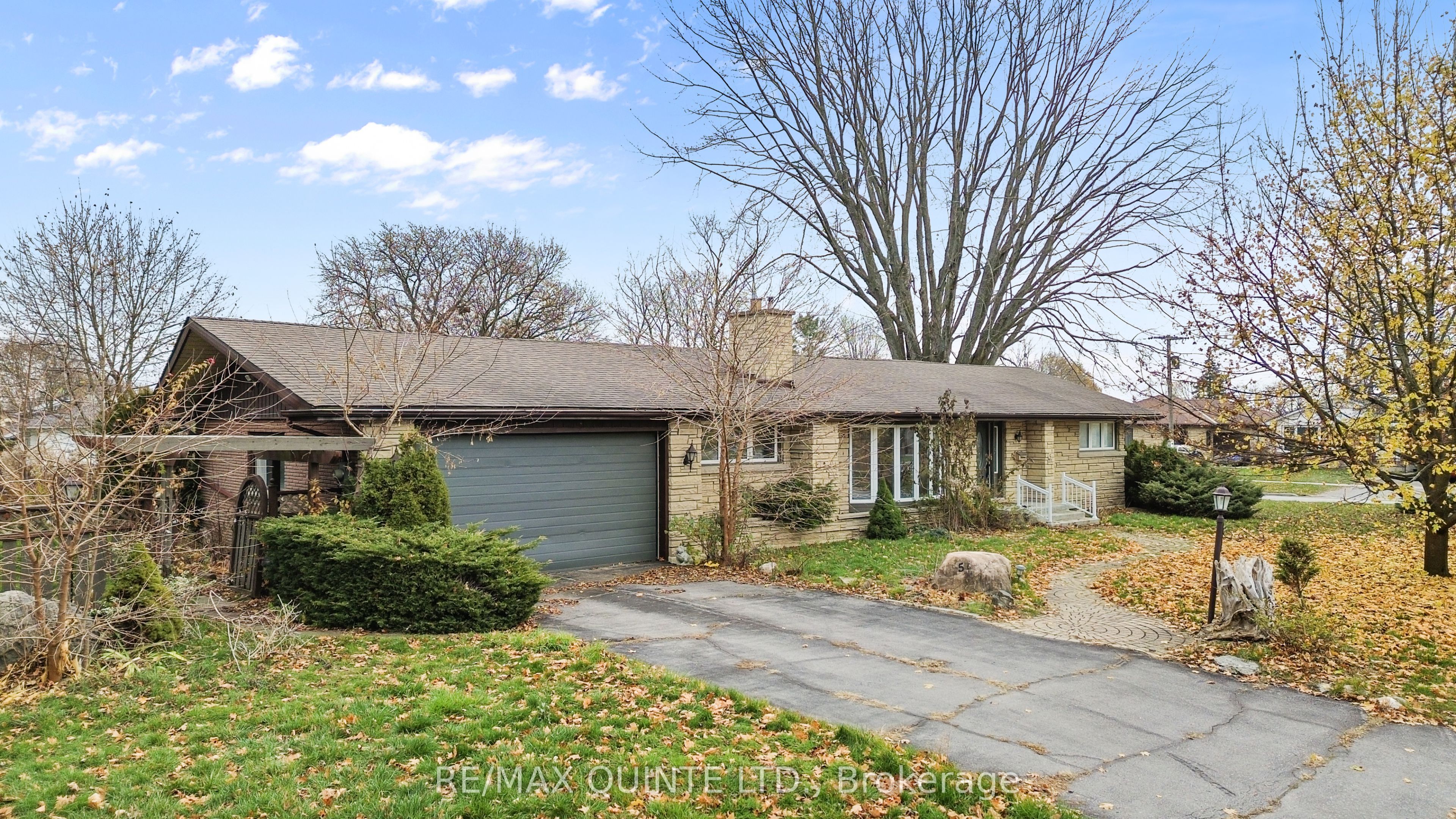 5 Stanley Park Drive, Belleville, ON, K8N 4N1