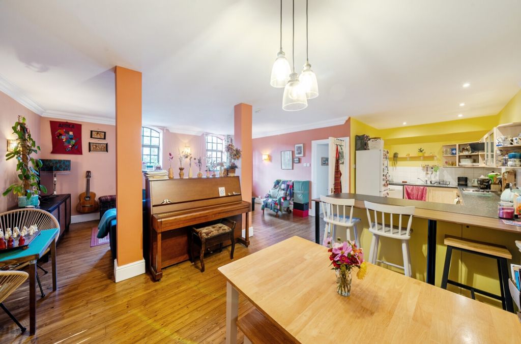Additional image 3 of 2 bed flat for saleCrown Mill Vernon Street, Lincoln, Lincolnshire LN5