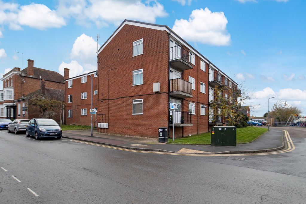 2 bed flat for saleNew Street, Upton-Upon-Severn, Worcestershire WR8