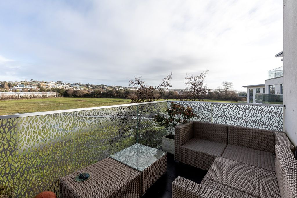 Additional image 21 of 2 bed flat for saleLa Route De Beaumont, St Peter JE3