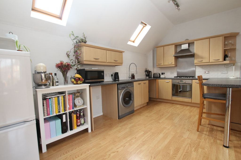 Additional image 2 of 2 bed flat for saleMadden Close, Lincoln LN1