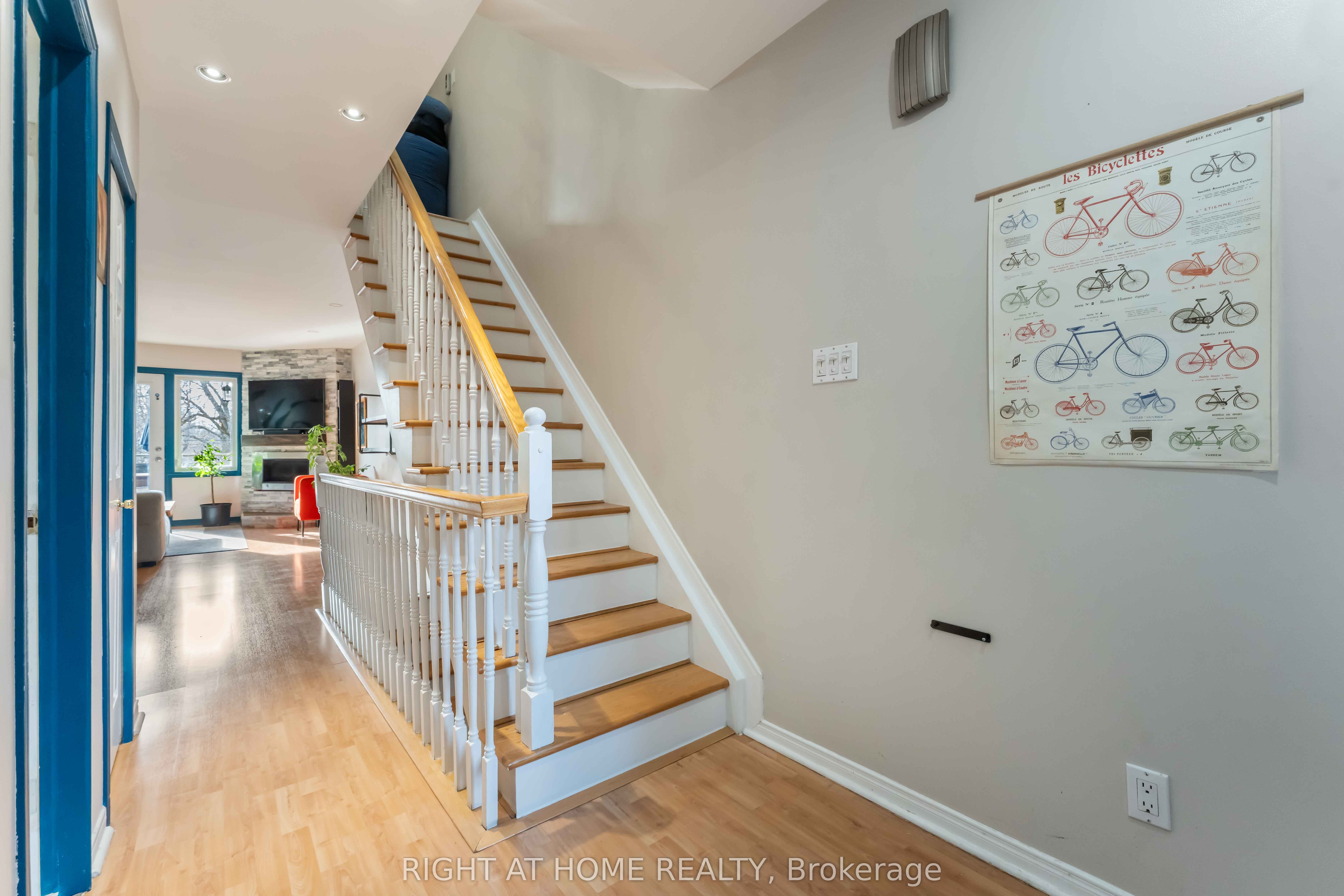 Additional image 5 of 6-2 Columbus Avenue, Ottawa, ON, K1K 1R3