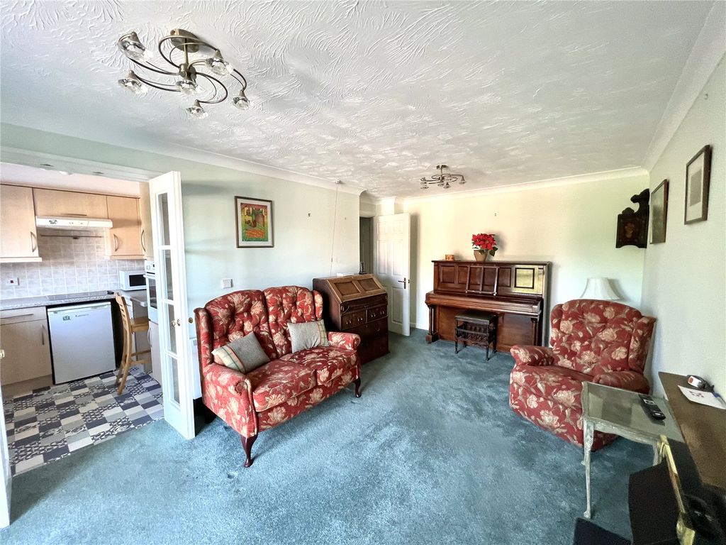 Additional image 2 of 1 bed flat for saleBlenheim Road, Minehead TA24