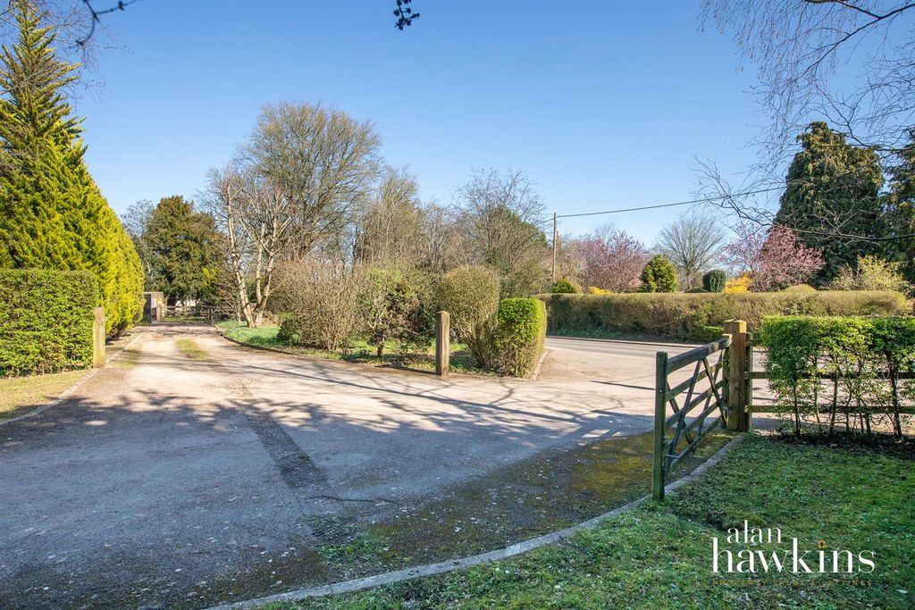 Additional image 3 of Land for saleThe Green, Lyneham 4 SN15