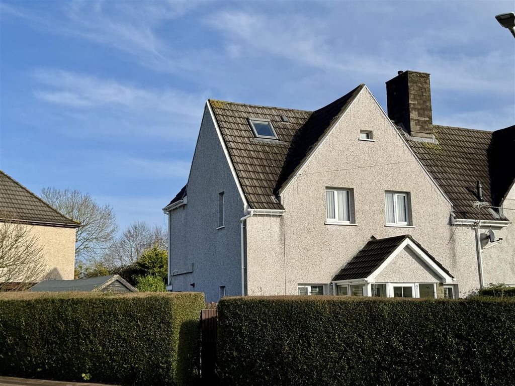 4 bed semi-detached house for saleThornwell Road, Bulwark, Chepstow NP16