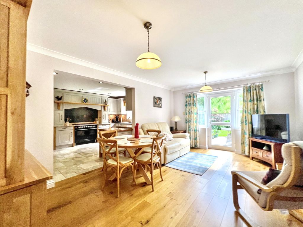 Additional image 11 of 4 bed detached house for saleOutstanding Family Home 8 Walnut Grove, Crick, Caldicot, Monmouthshire NP26