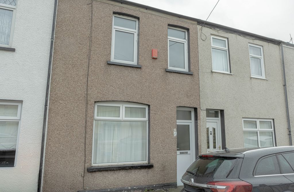 3 bed terraced house for saleDowning Street, Newport NP19