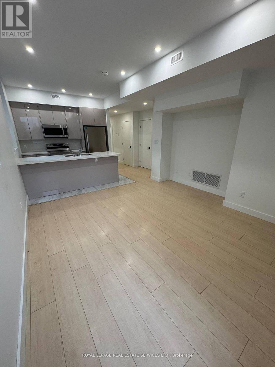 2-4B Huron Avenue North, Ottawa, ON, K1Y0V9