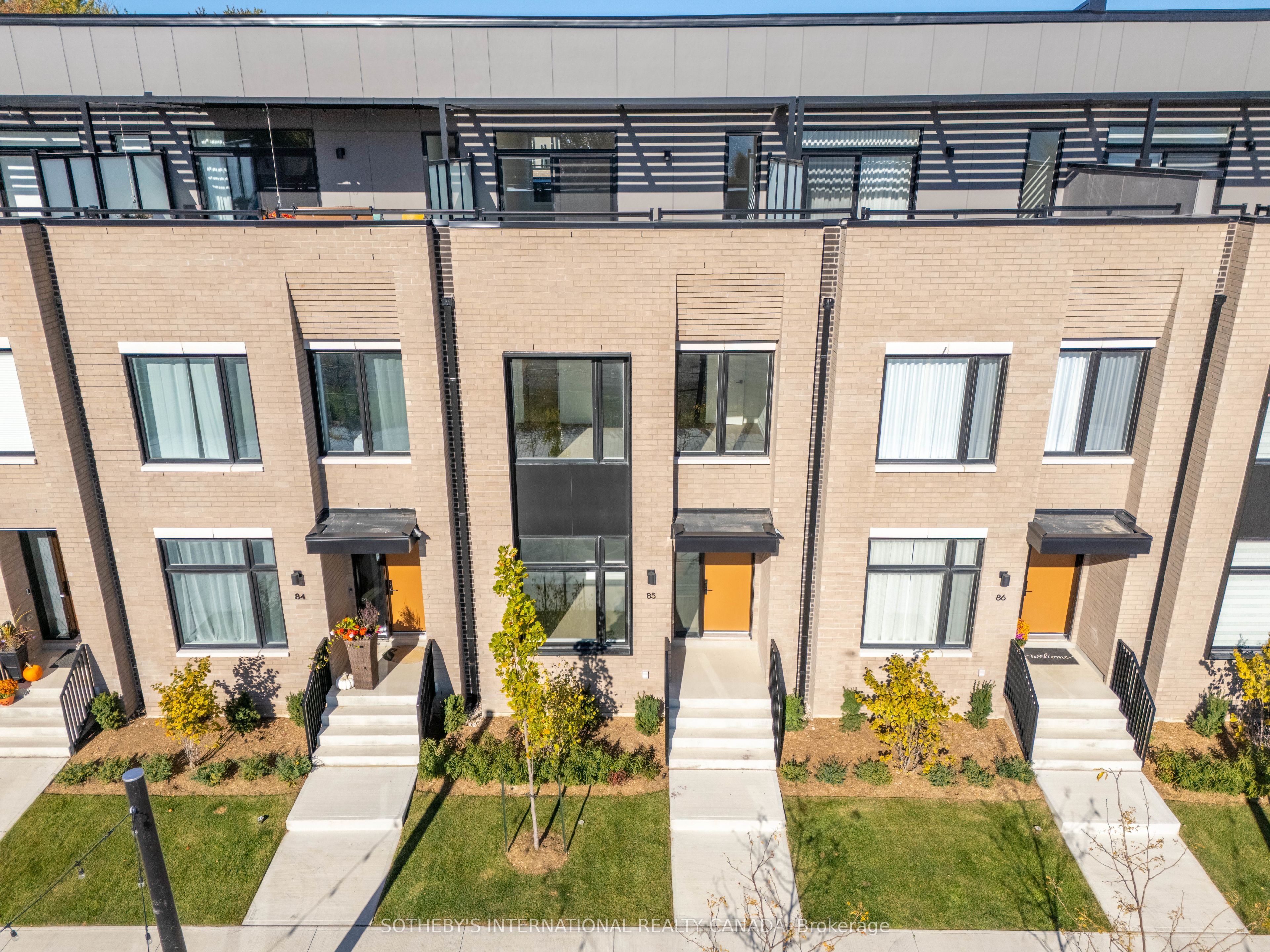Additional image 2 of TH 85-60 Lou Parsons Way Drive, Mississauga, ON, L5H 0B2
