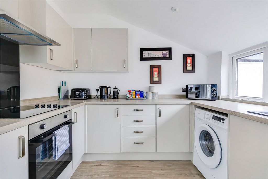Additional image 10 of 3 bed terraced house for saleTalygarn Street, Cathays, Cardiff CF14