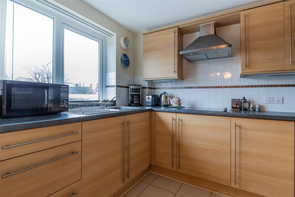 Additional image 2 of 2 bed flat for saleThomas Court, Penylan, Cardiff CF23