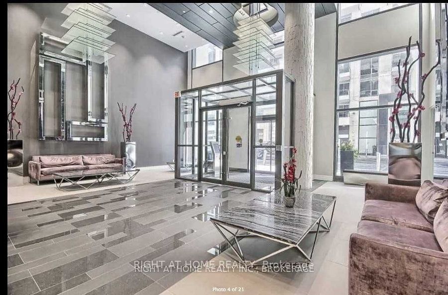 607-9205 Yonge Street, Richmond Hill, ON, L4C 6Z2