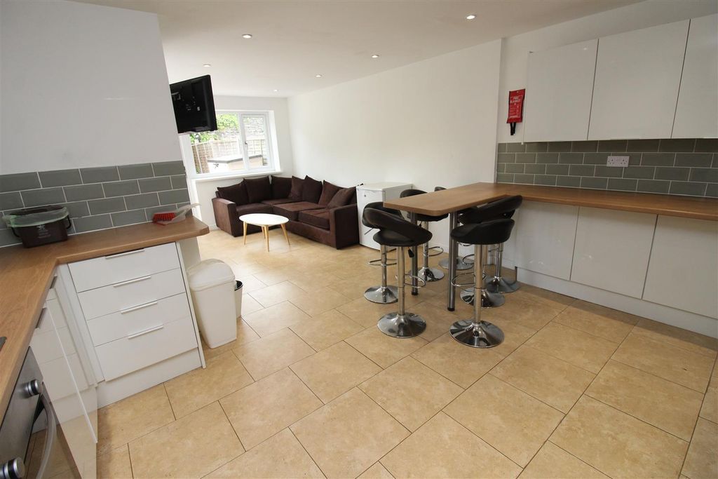Additional image 3 of 7 bed property for saleRhymney Street, Cathays, Cardiff CF24