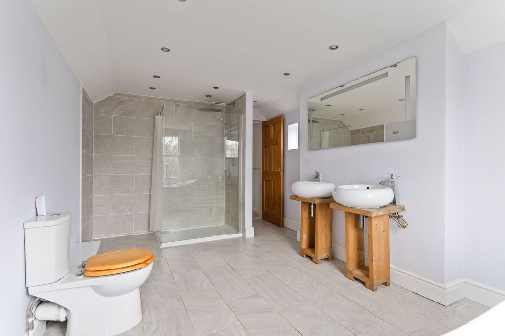 Additional image 19 of 5 bed terraced house for saleKensington Place, Newport NP19