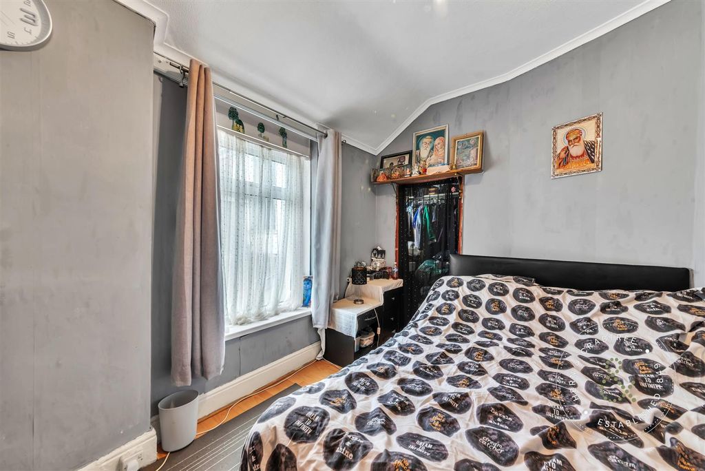 Additional image 12 of 4 bed terraced house for saleAlbany Road, Cardiff CF24
