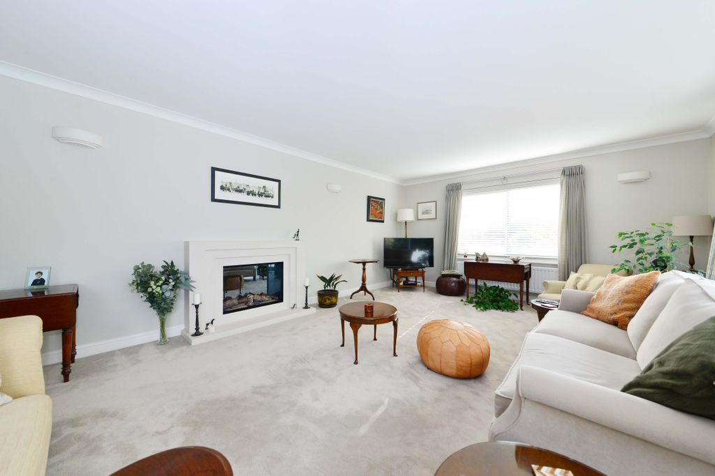 Additional image 4 of 3 bed flat for salePetersham Place, Edgbaston B15