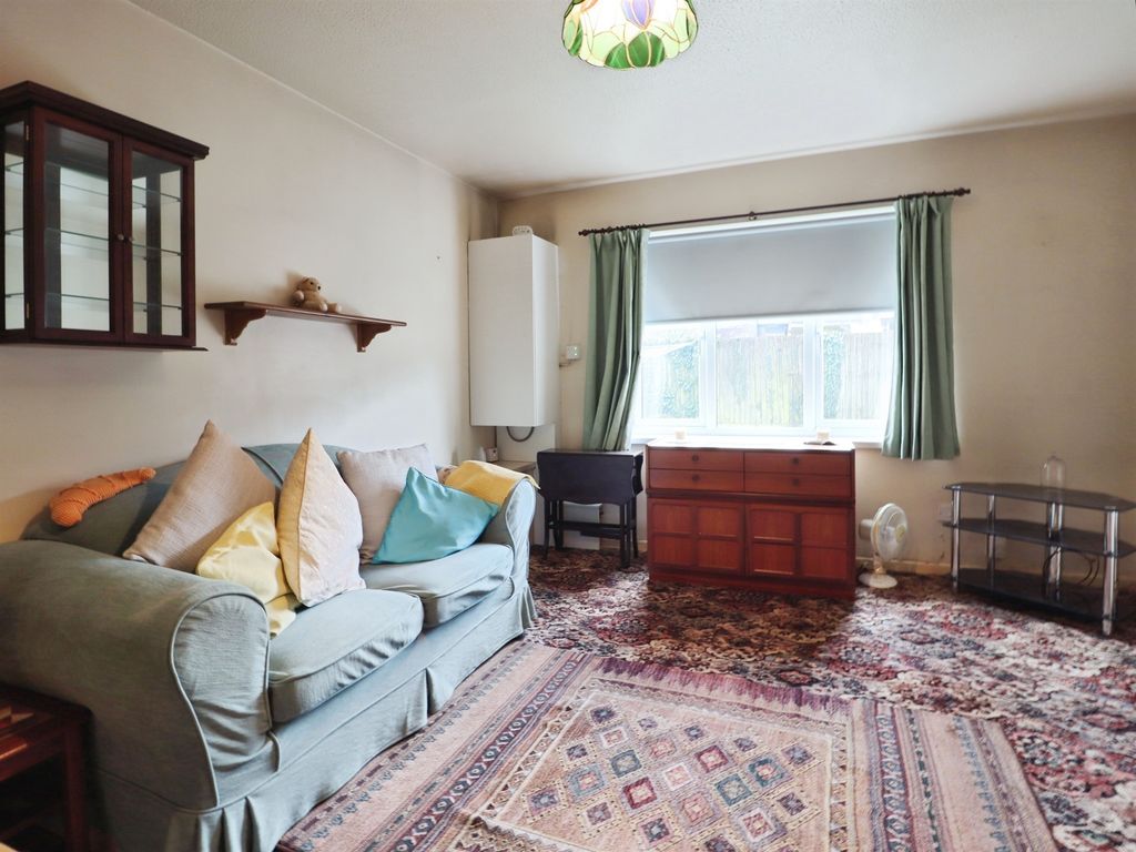 Additional image 2 of 2 bed flat for saleLoftus Street, Cardiff CF5