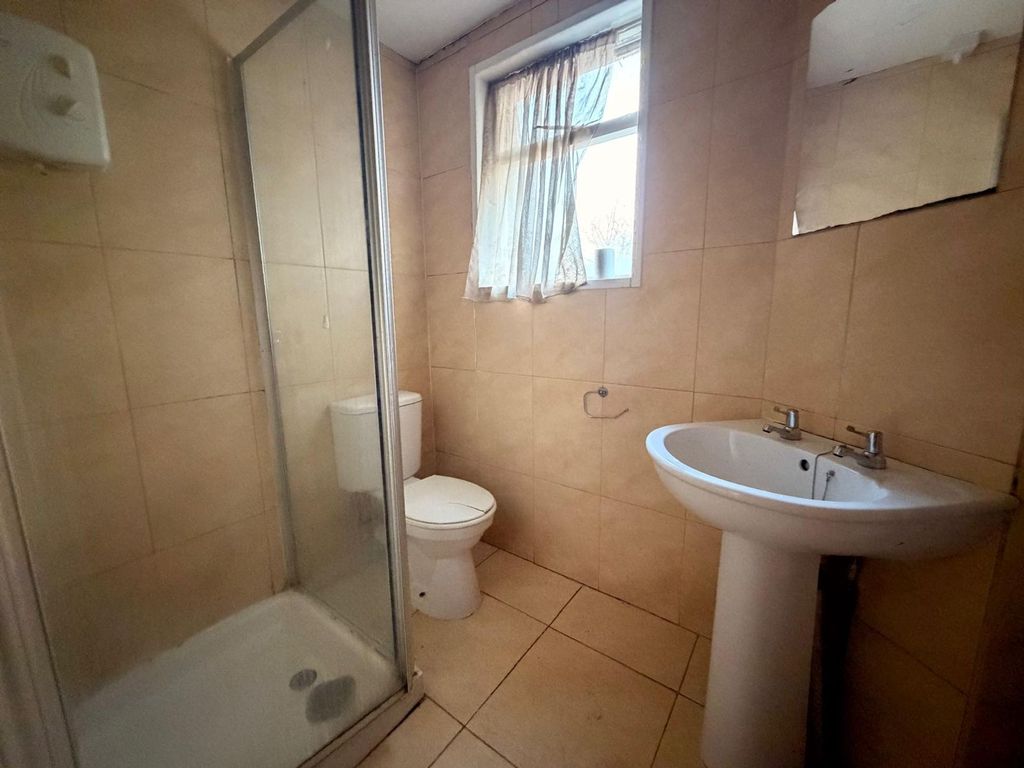 Additional image 11 of 4 bed end terrace house for saleYork Place, Newport NP20