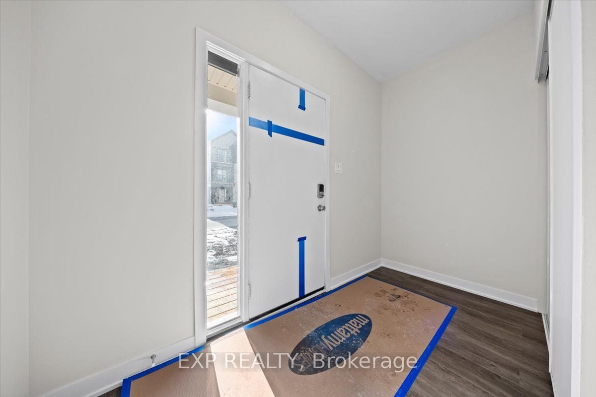 Additional image 2 of 822 Demulcent Lane, Ottawa, ON, K2W 0N9