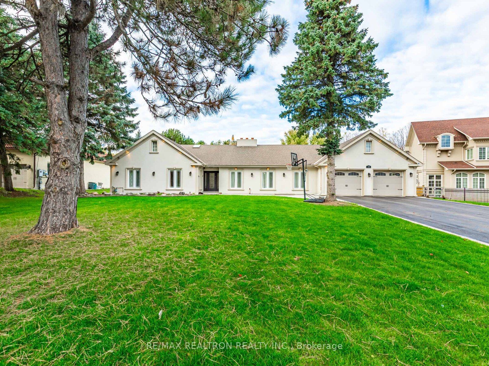 Additional image 2 of 33 Carolwood Crescent, Markham, ON, L3S 4T2