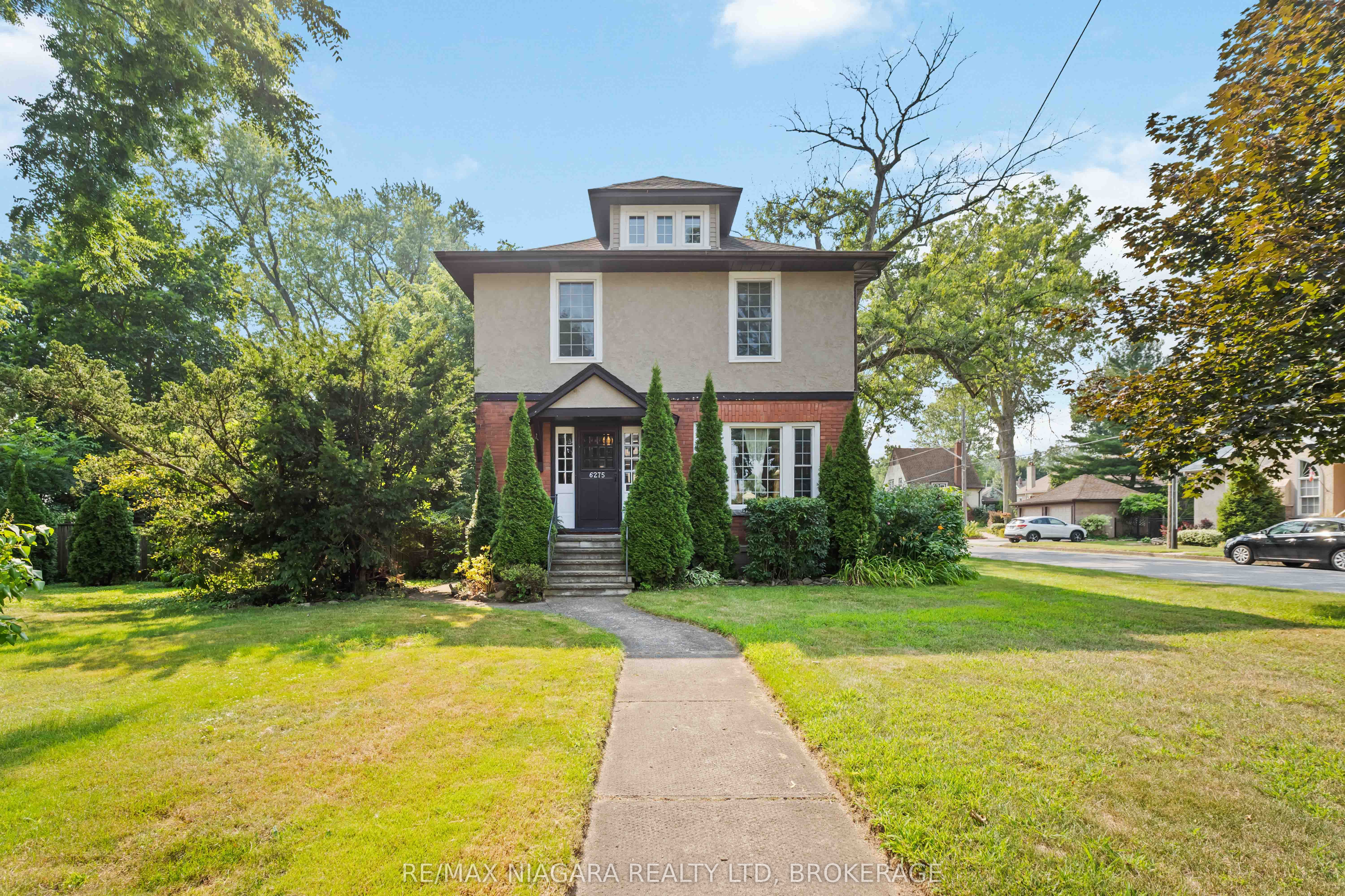 6275 Pine Grove Avenue, Niagara Falls, ON, L2G 4J4