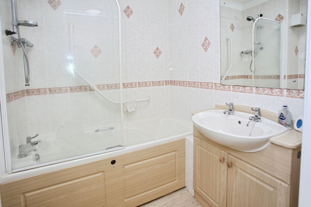Additional image 9 of 1 bed flat for saleFidlas Road, Llanishen, Cardiff CF14