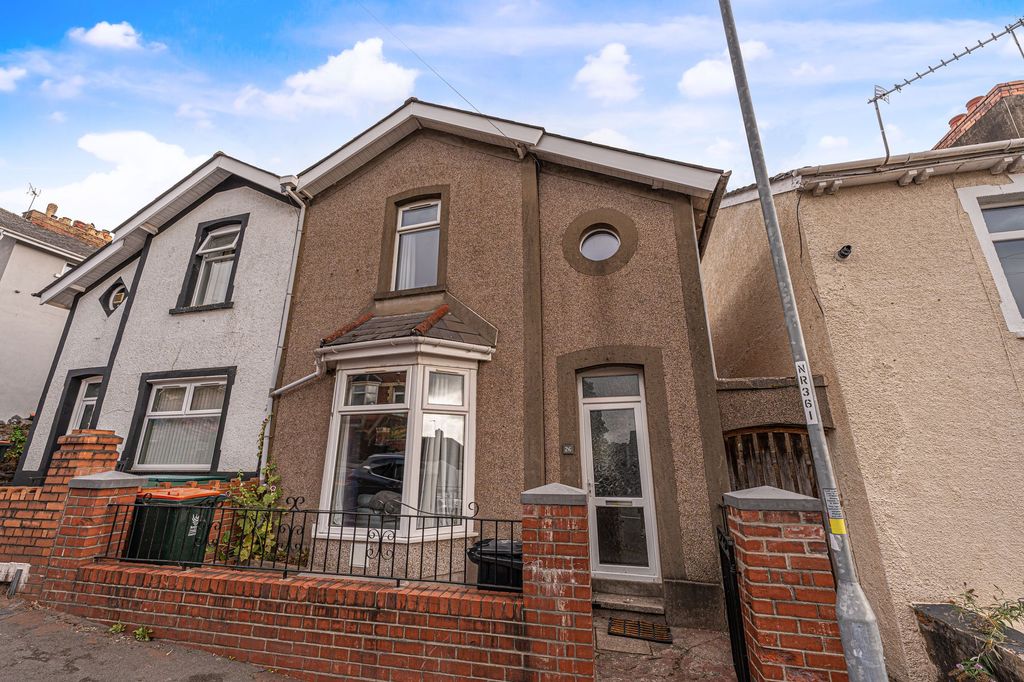 4 bed semi-detached house for saleBarrack Hill, Newport NP20