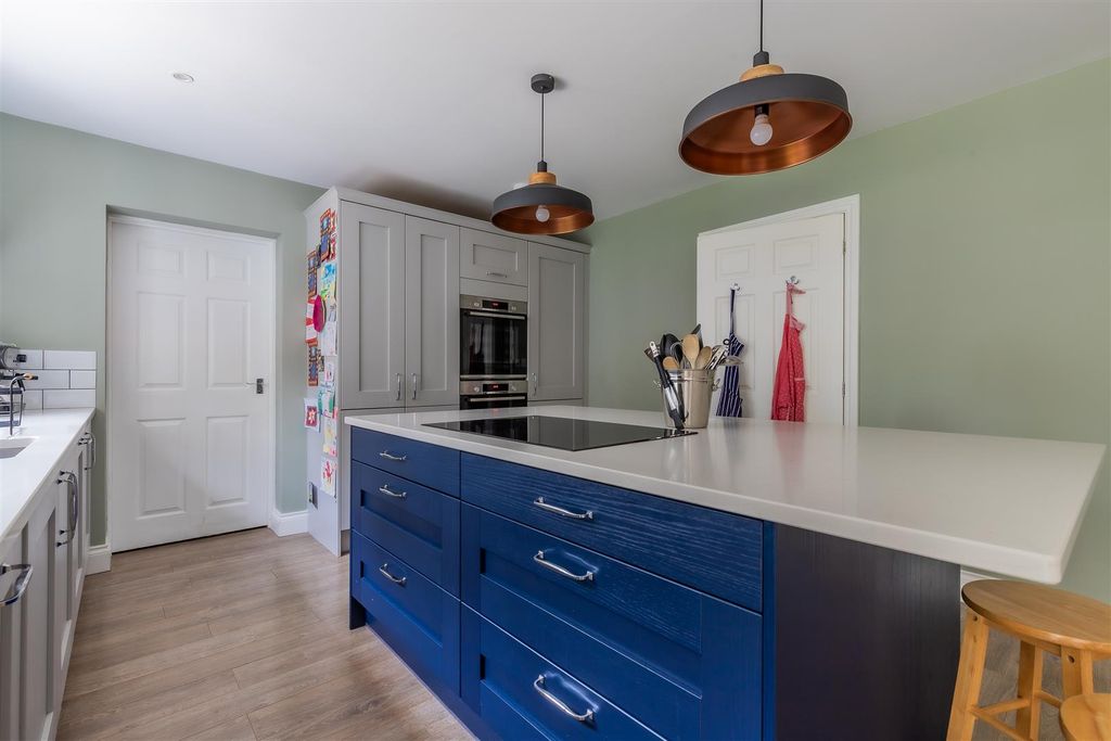 Additional image 20 of 4 bed terraced house for saleNant Y Wedal, Heath, Cardiff CF14