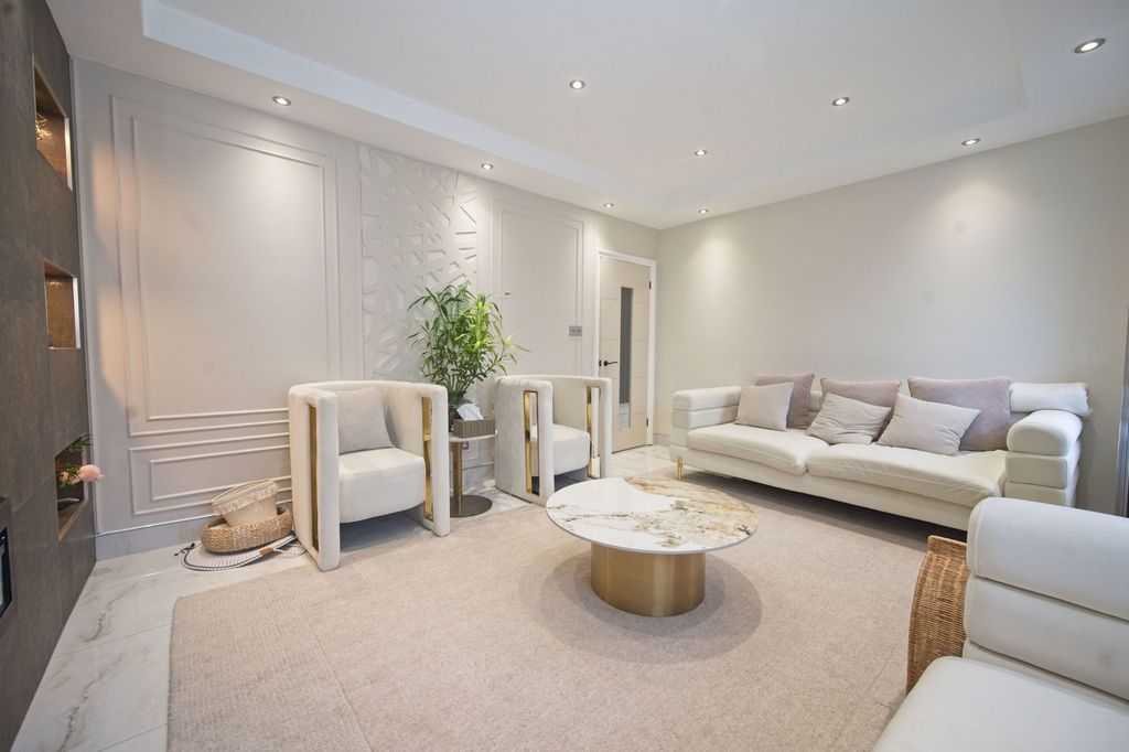 Additional image 8 of 4 bed semi-detached house for saleTy Fry Gardens, Rumney, Cardiff CF3