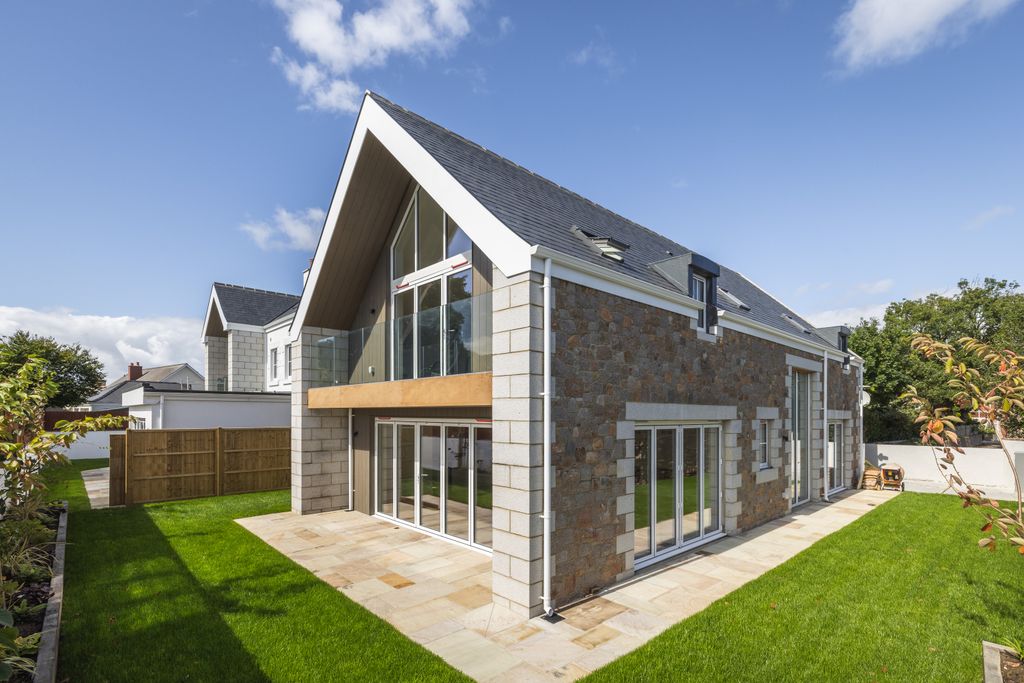4 bed detached house for saleLa Rue De L'etocquet, St. John, Jersey JE3