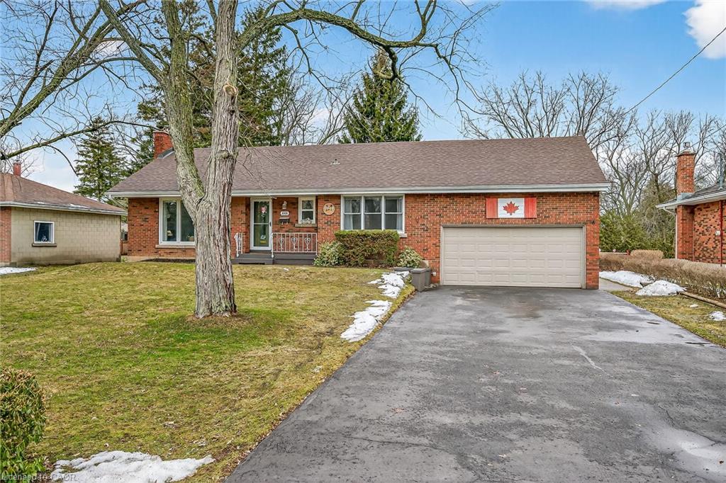 248 Seneca Avenue, Hamilton, ON, L9B 1M4