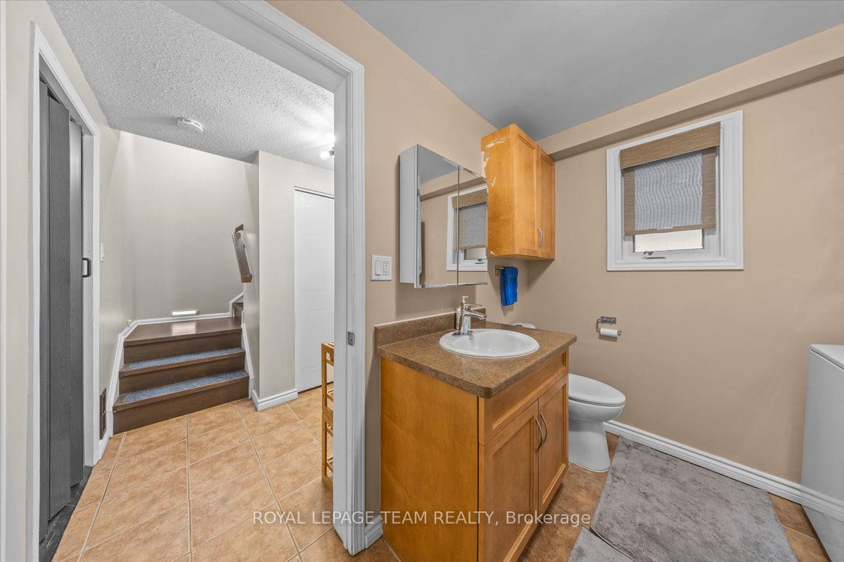 Additional image 5 of 1137 Chimney Hill Way, Ottawa, ON, K1J 8Z7