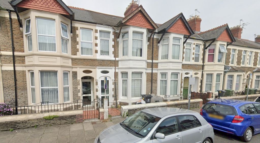 5 bed terraced house for saleLisvane Street, Cathays CF24