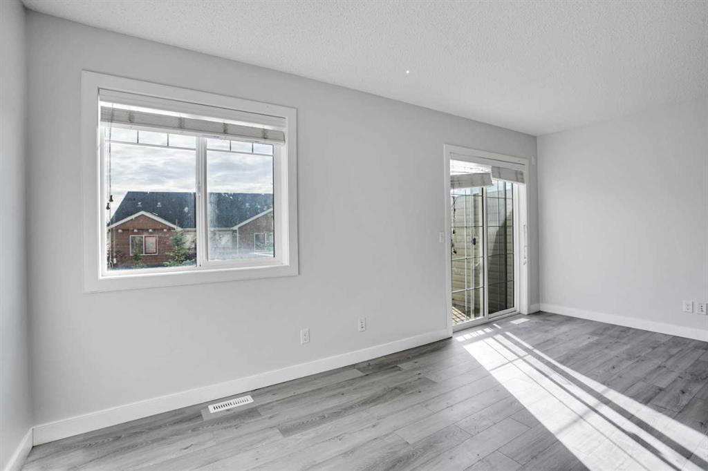 Additional image 6 of 137 Pantego Lane NW, Calgary, AB, T3K 0T1
