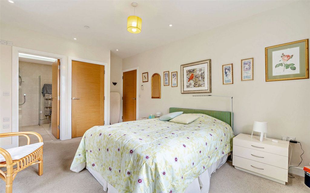 Additional image 10 of 4 bed end terrace house for saleRoyal Stuart Lane, Cardiff CF10