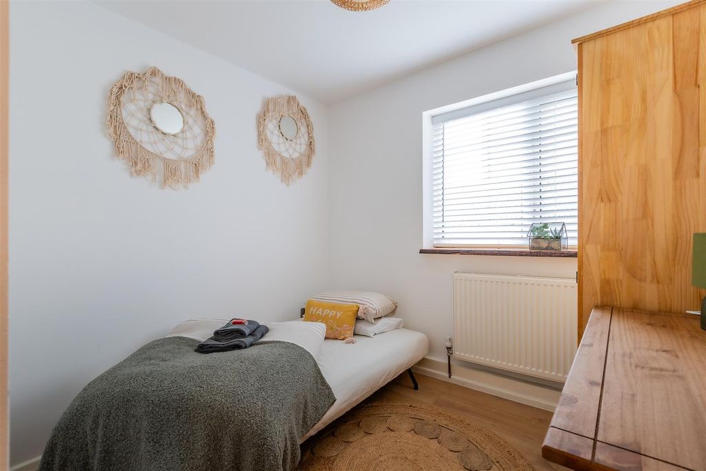 Additional image 10 of 3 bed flat for saleFitzhamon Embankment, Riverside, Cardiff CF11